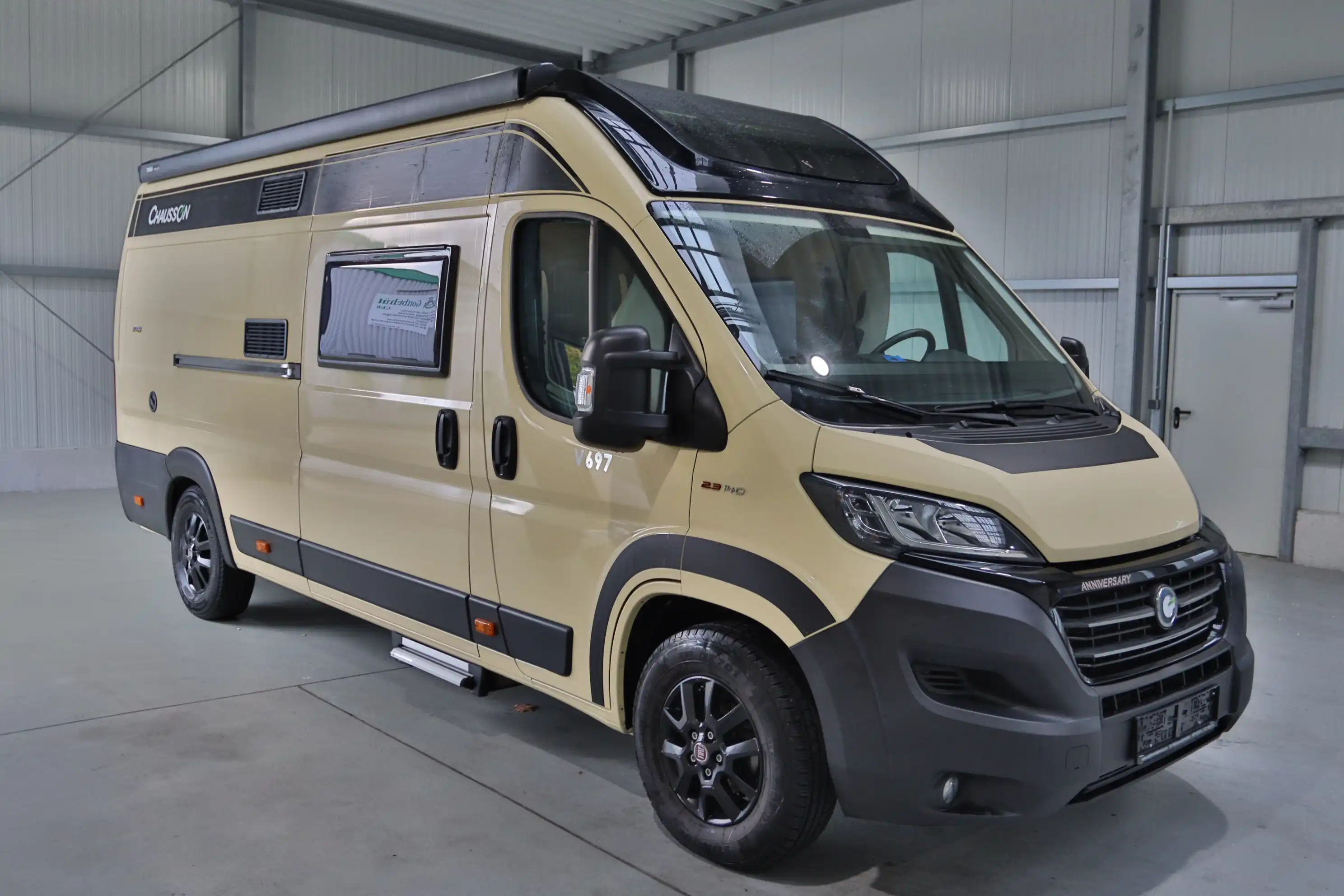 CHAUSSON V 697 Anniversary Edition